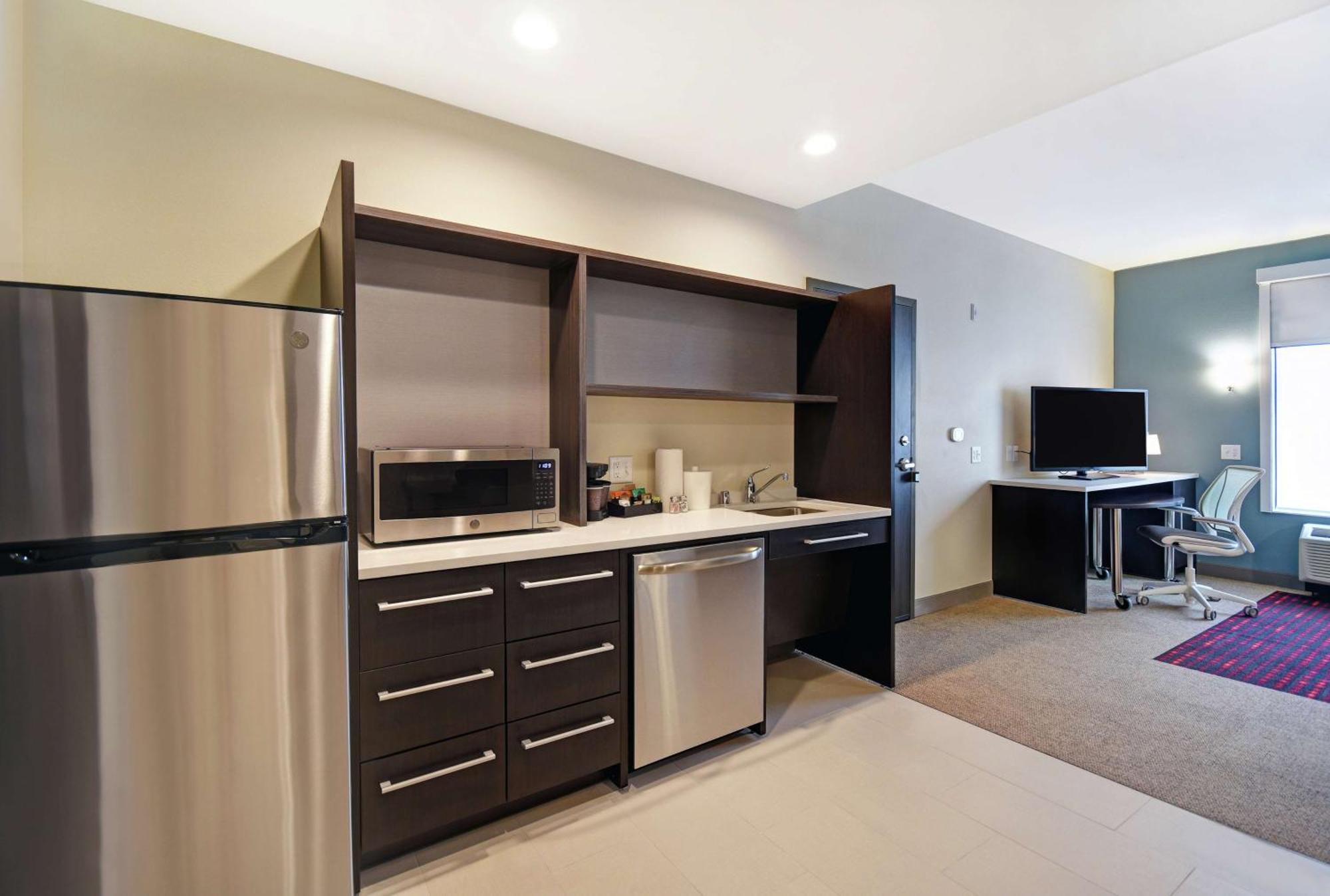 Hotel Home2 By Hilton Beloit